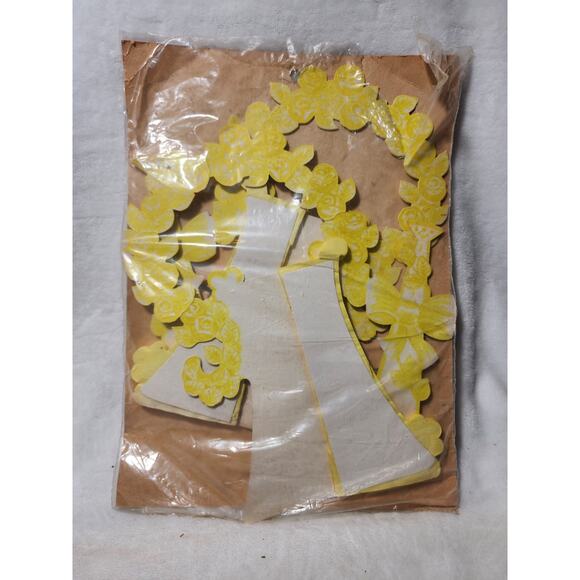 Vintage Honeycomb Paper Tabletop & Garland Wedding, Baby, Showers, Easter Spring - Picture 8 of 8